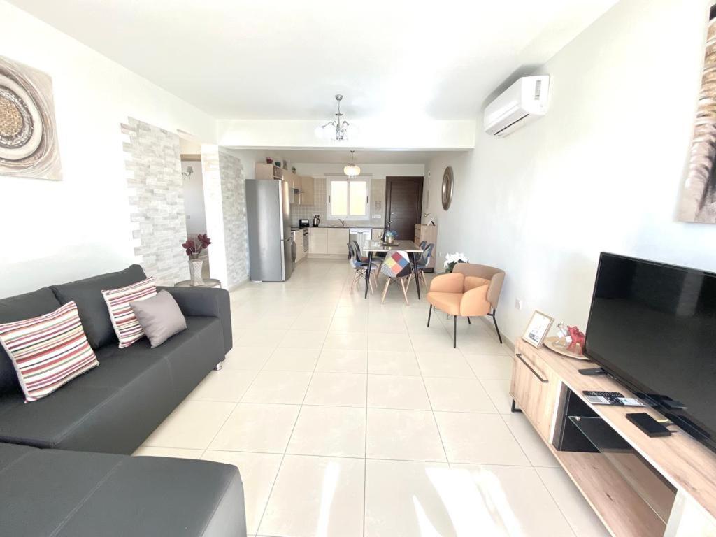 Nissi 3 View Holiday 2 Bedroom Apartment Agia Napa Buitenkant foto
