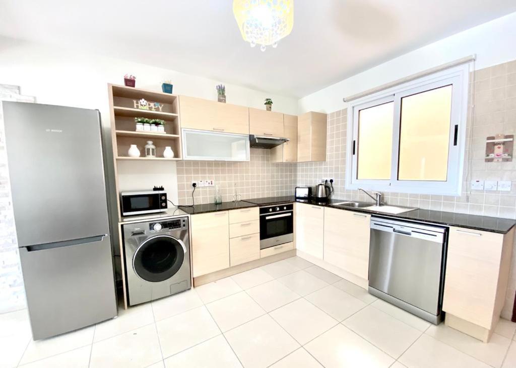 Nissi 3 View Holiday 2 Bedroom Apartment Agia Napa Buitenkant foto
