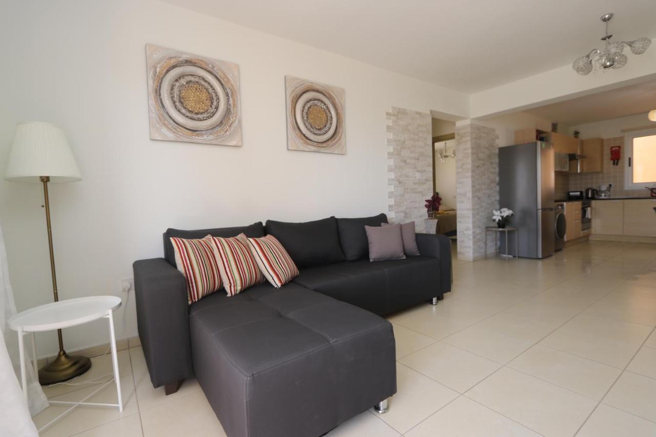 Nissi 3 View Holiday 2 Bedroom Apartment Agia Napa Buitenkant foto